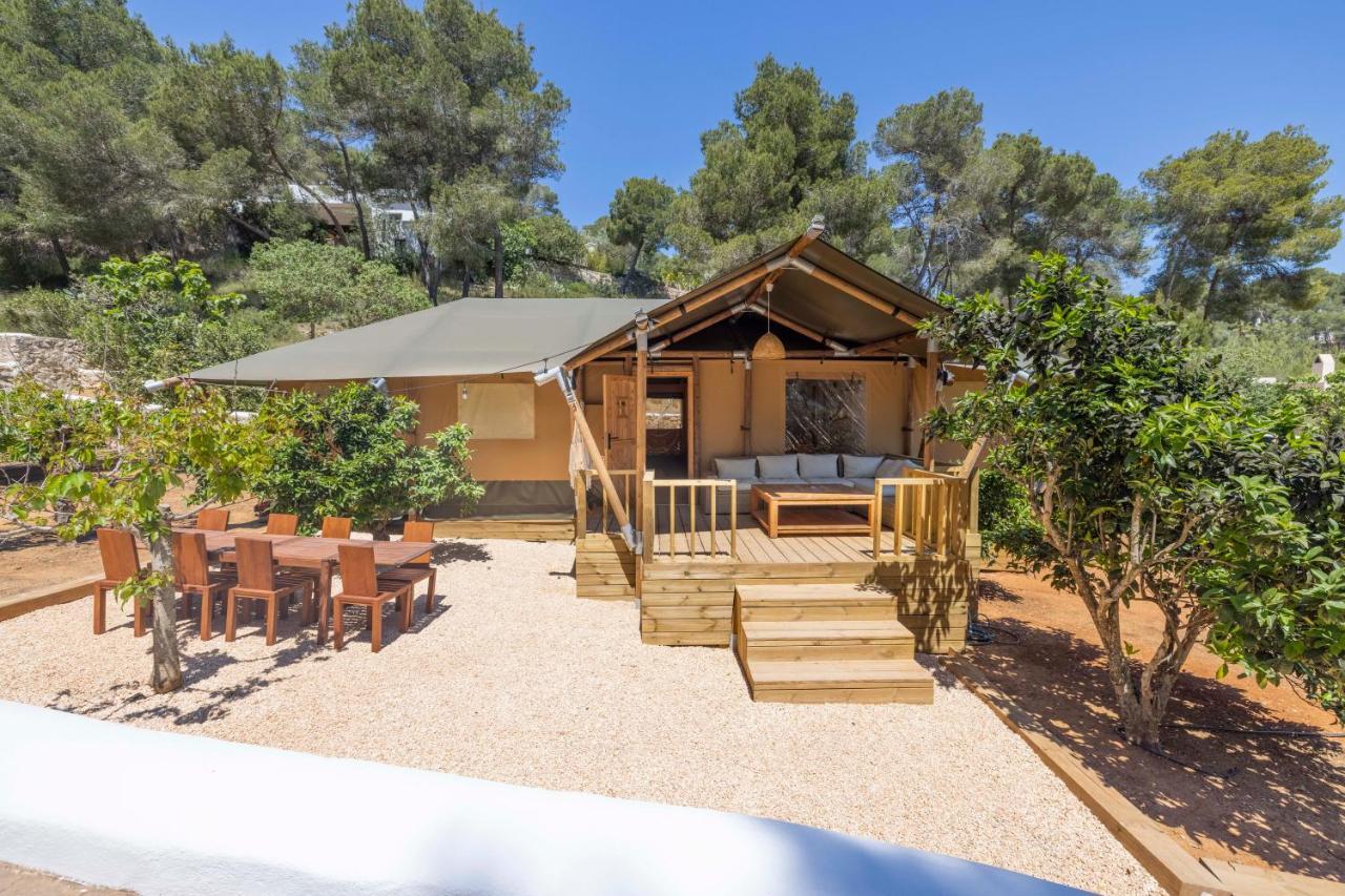 Oasis Villas Complex Cala Llonga  Esterno foto