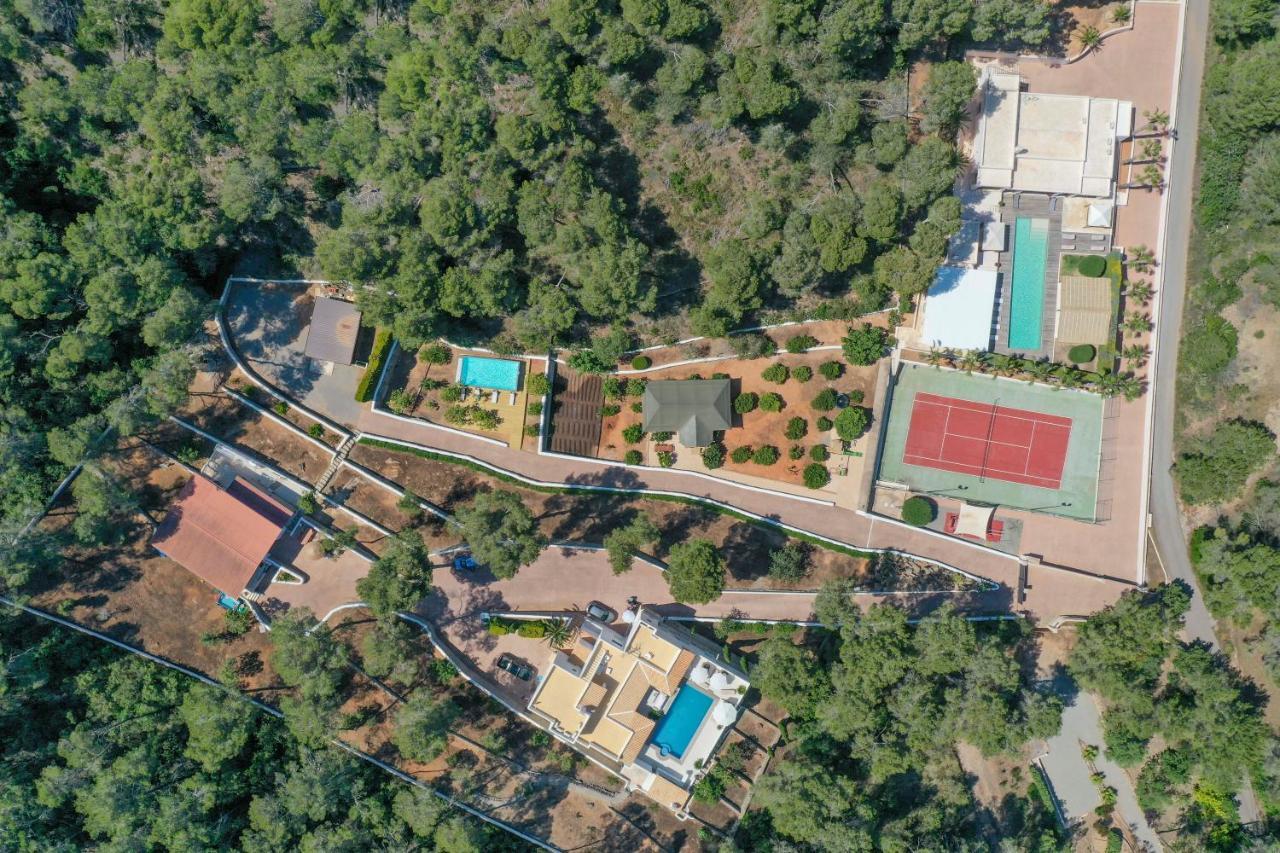 Oasis Villas Complex Cala Llonga  Esterno foto