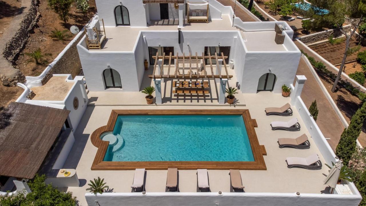 Oasis Villas Complex Cala Llonga  Esterno foto