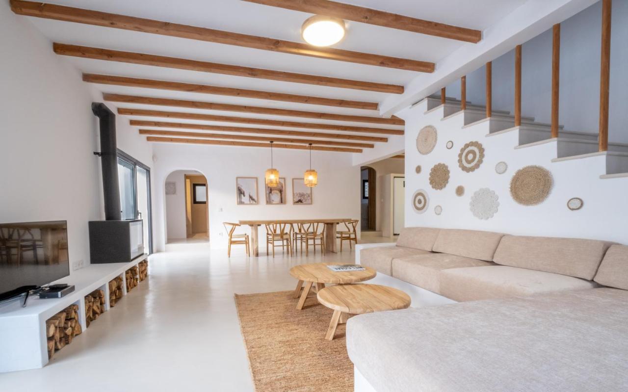 Oasis Villas Complex Cala Llonga  Esterno foto