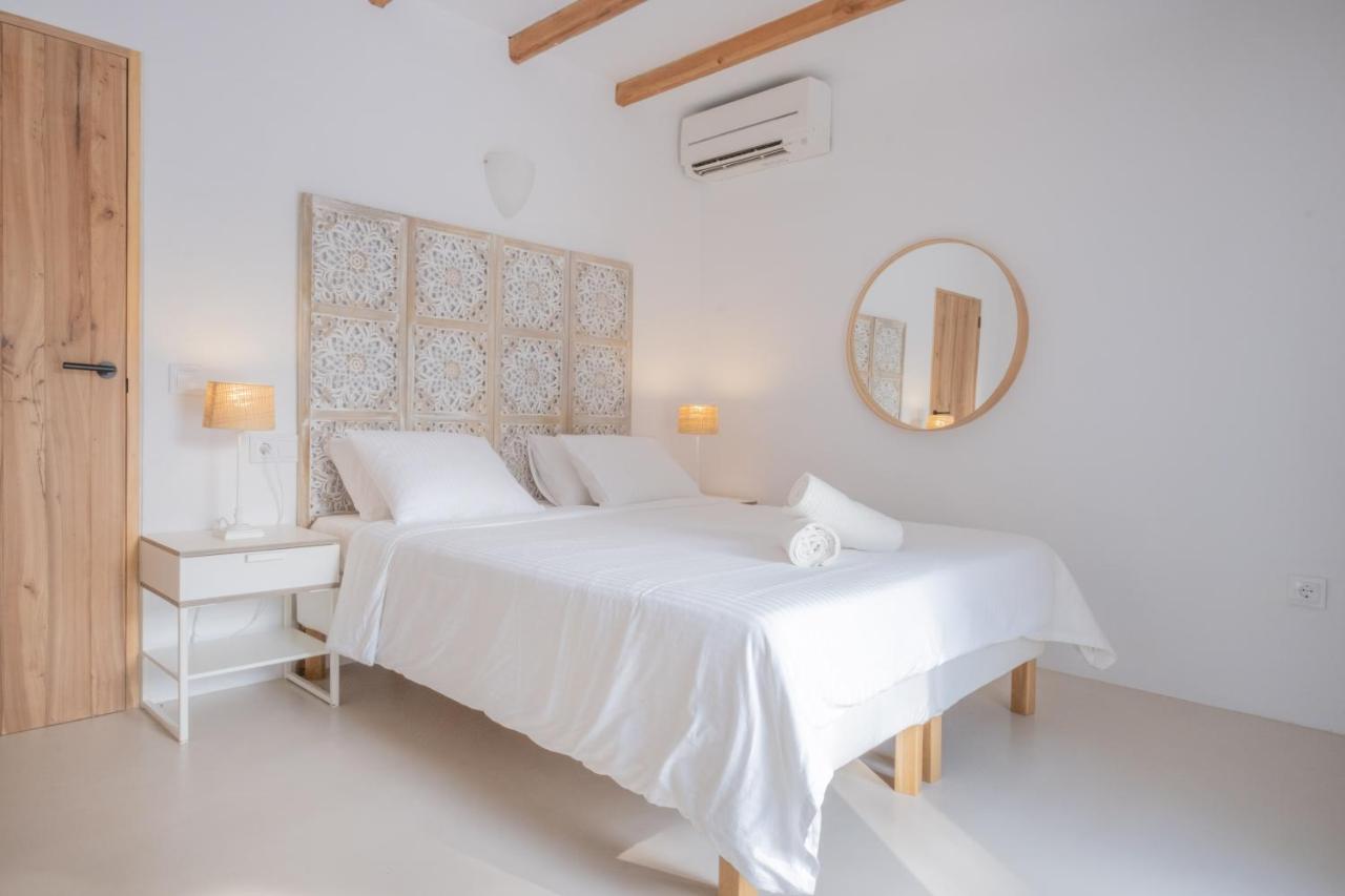 Oasis Villas Complex Cala Llonga  Esterno foto