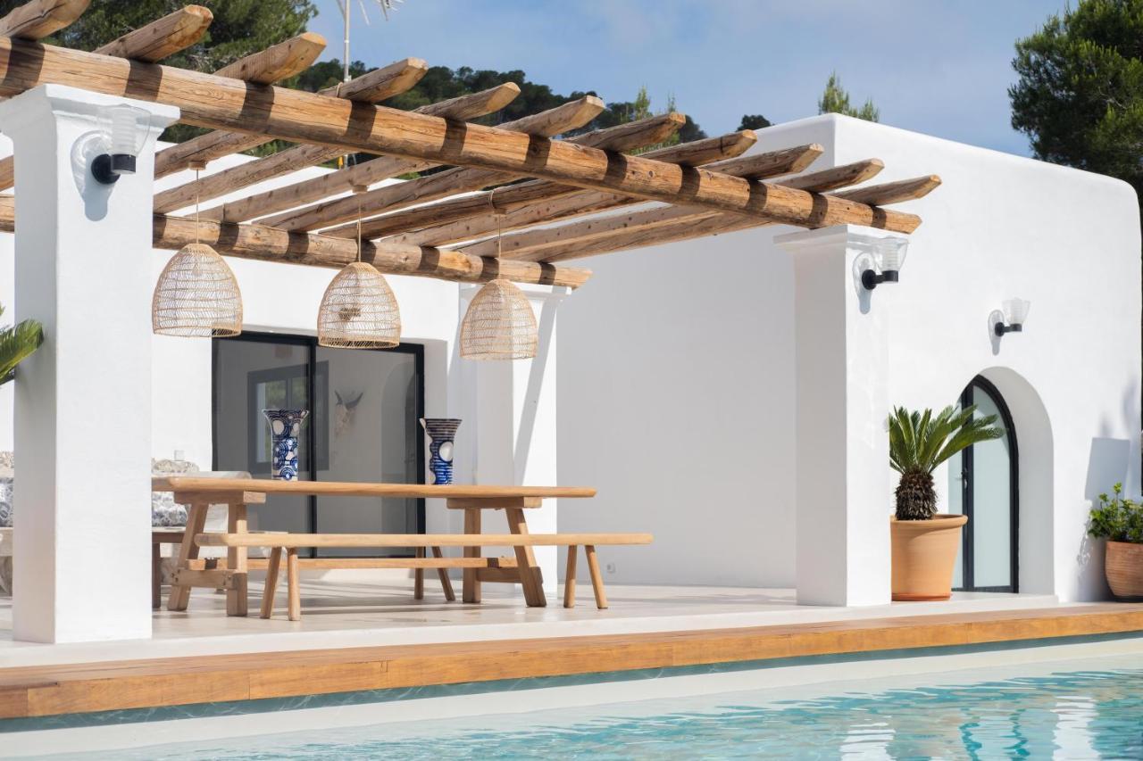 Oasis Villas Complex Cala Llonga  Esterno foto