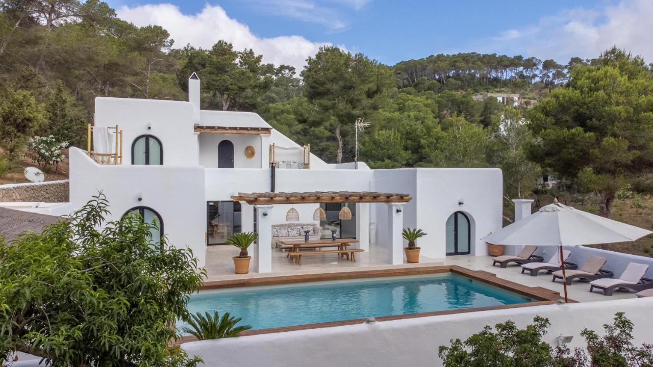 Oasis Villas Complex Cala Llonga  Esterno foto