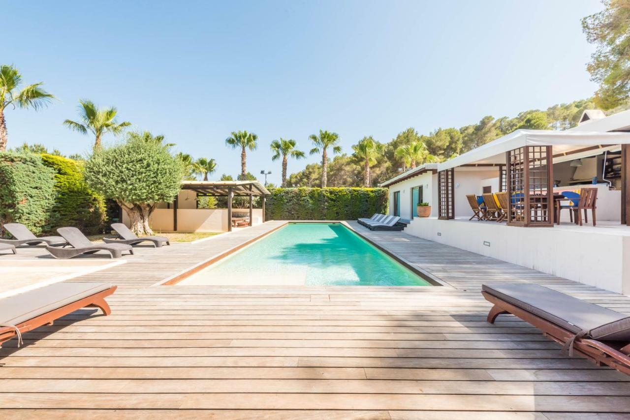 Oasis Villas Complex Cala Llonga  Esterno foto