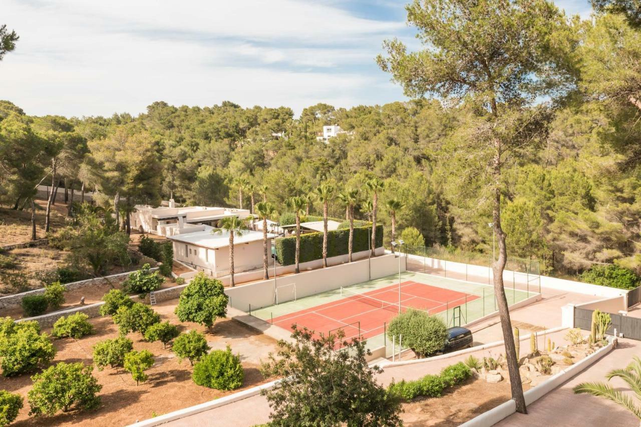 Oasis Villas Complex Cala Llonga  Esterno foto