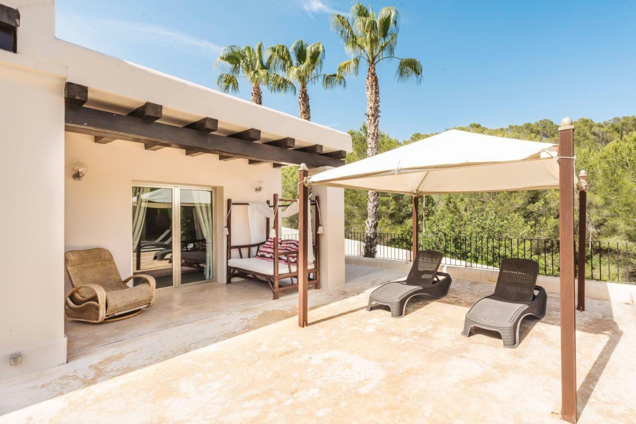 Oasis Villas Complex Cala Llonga  Esterno foto