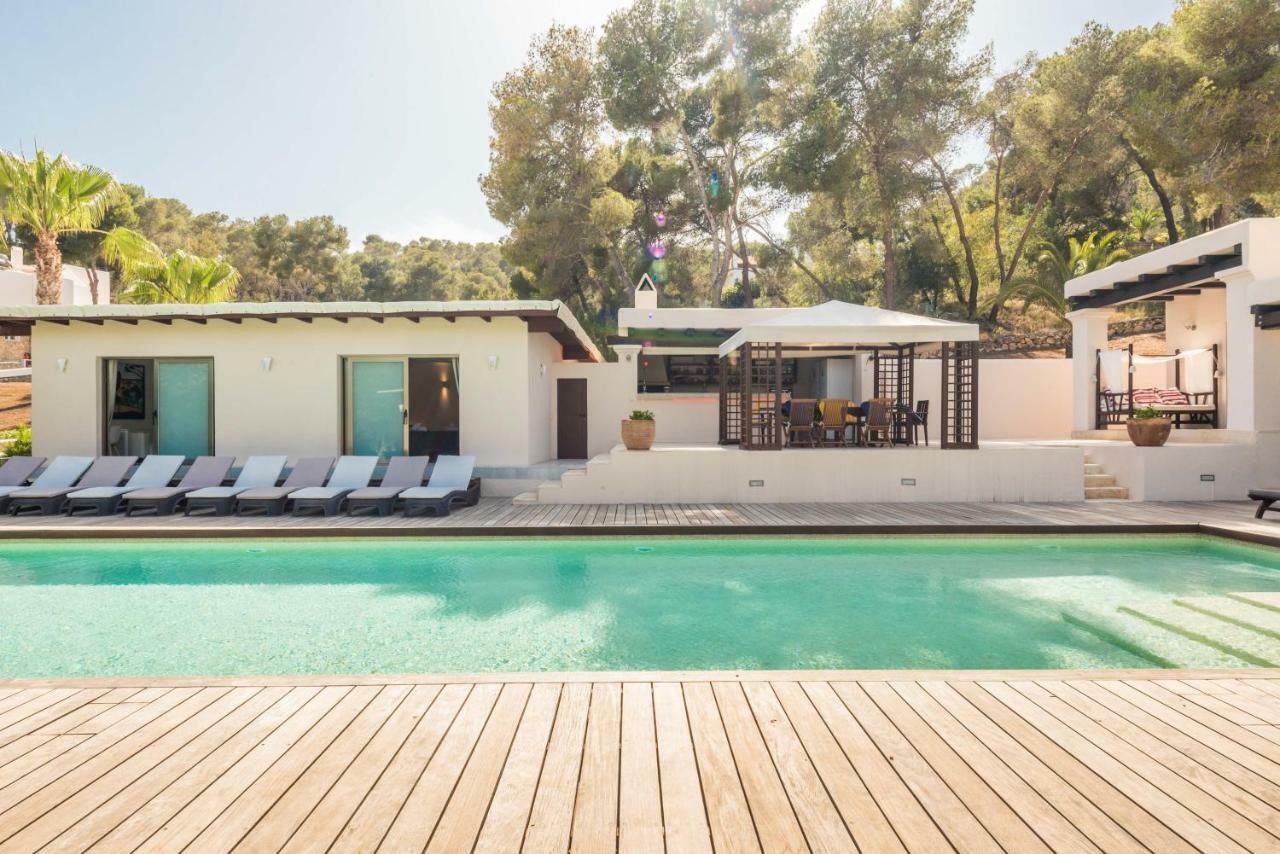 Oasis Villas Complex Cala Llonga  Esterno foto